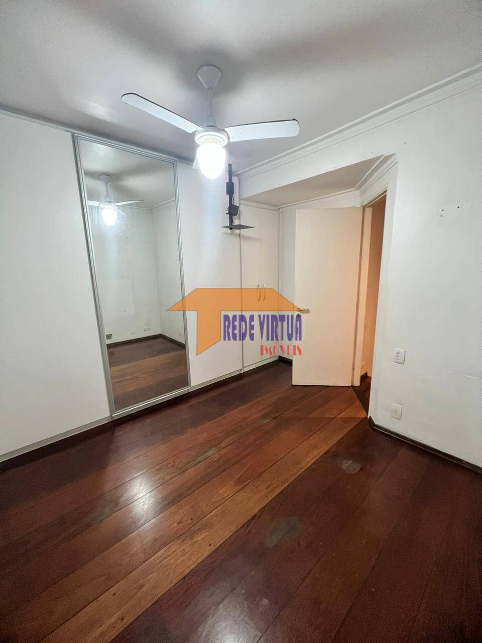 Casa de Condomínio à venda e aluguel com 3 quartos, 163m² - Foto 31