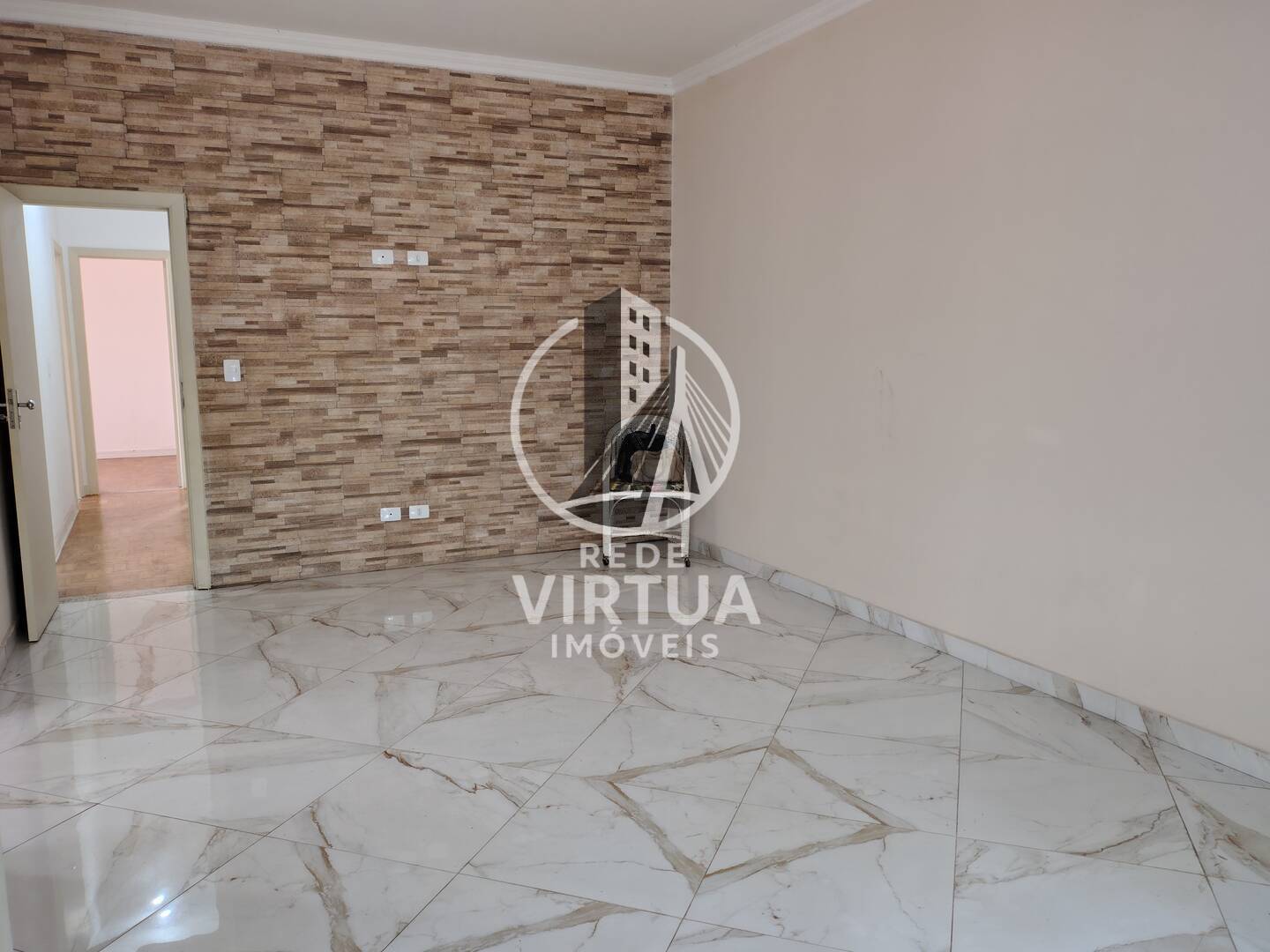 Casa à venda com 3 quartos, 150m² - Foto 2