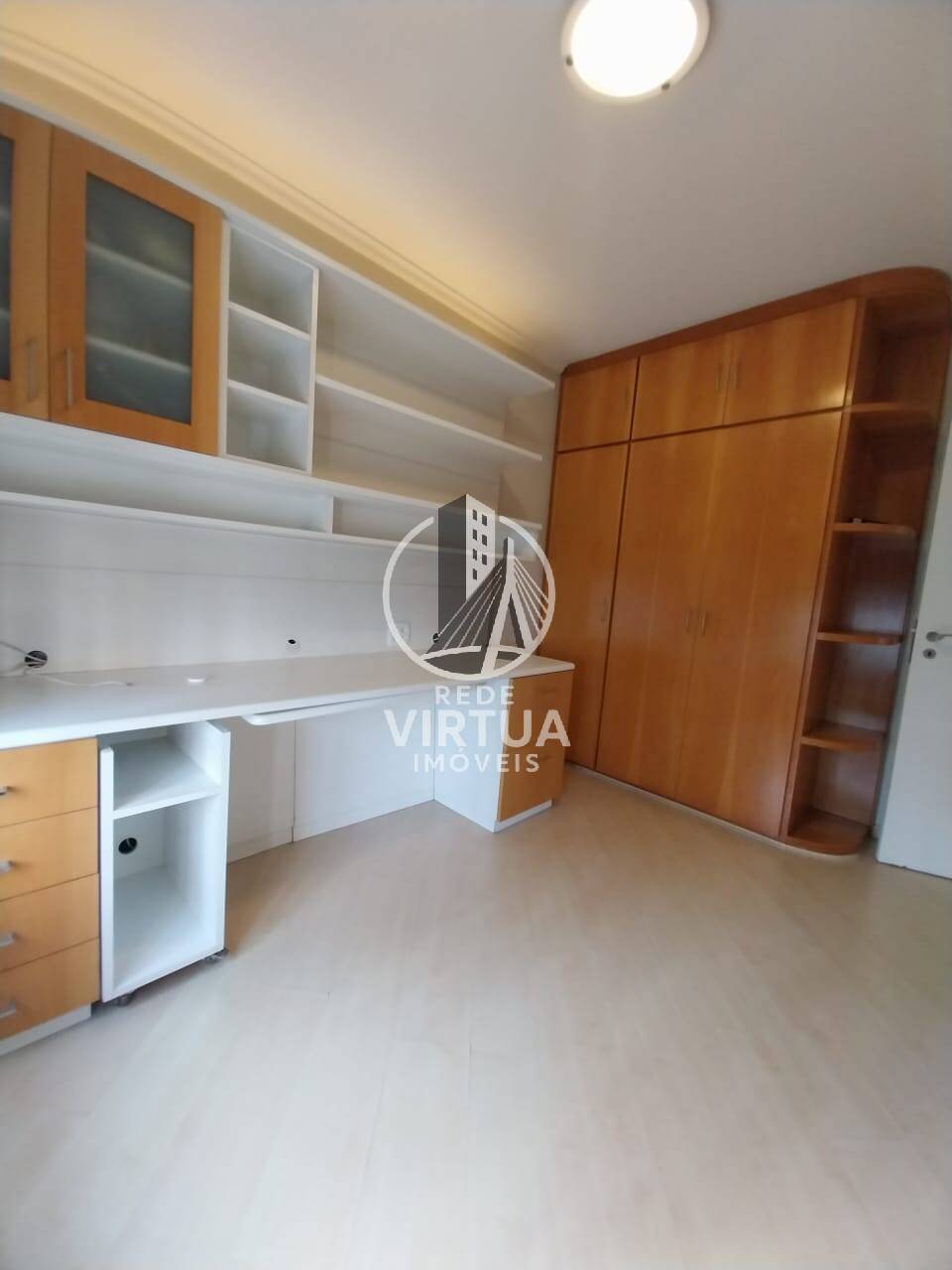 Apartamento à venda com 3 quartos, 130m² - Foto 5