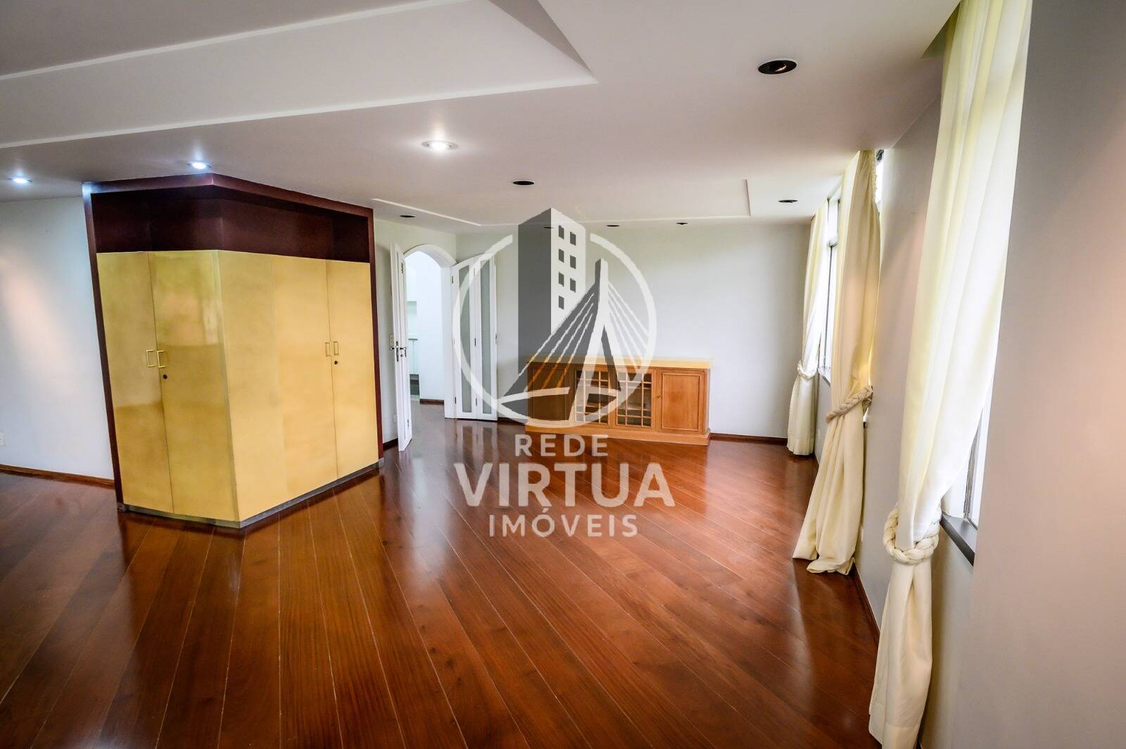 Apartamento, 3 quartos, 220 m² - Foto 4