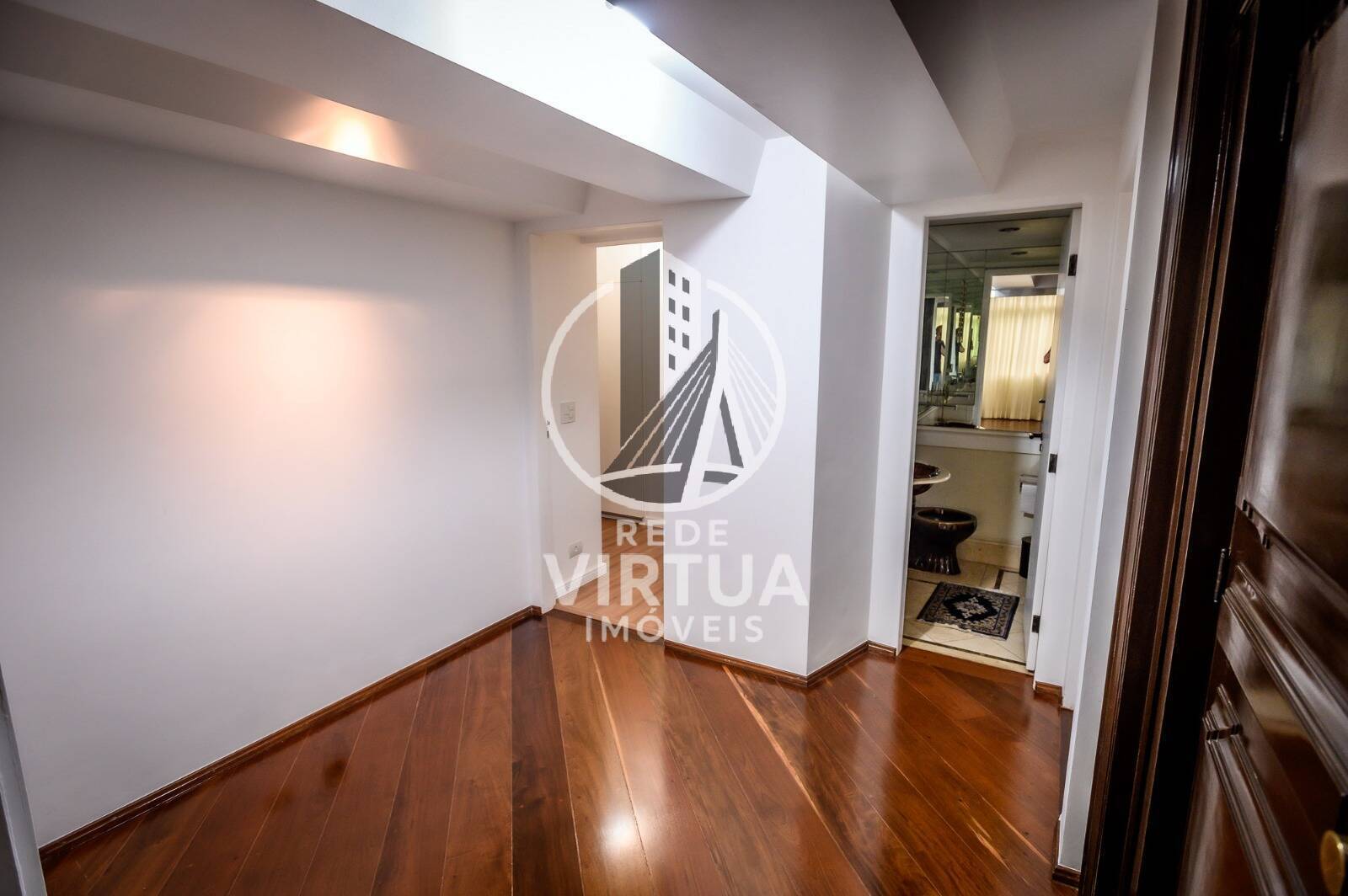 Apartamento, 3 quartos, 220 m² - Foto 10